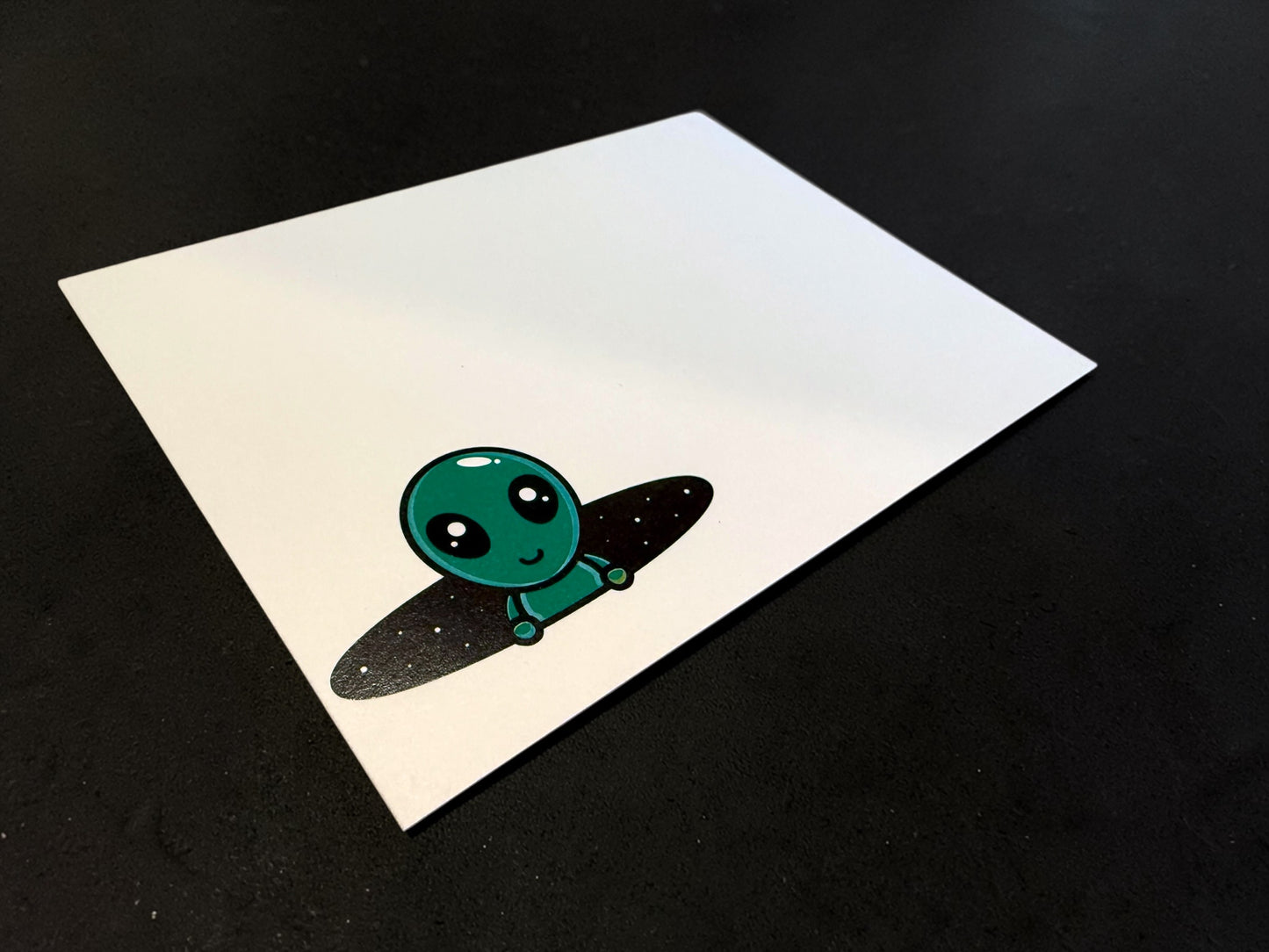 Peek-a-boo Alien Notecard